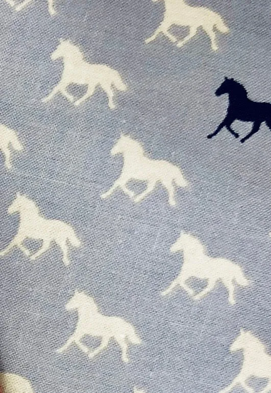 Derby Horses Bow Tie & Pocket Square Set