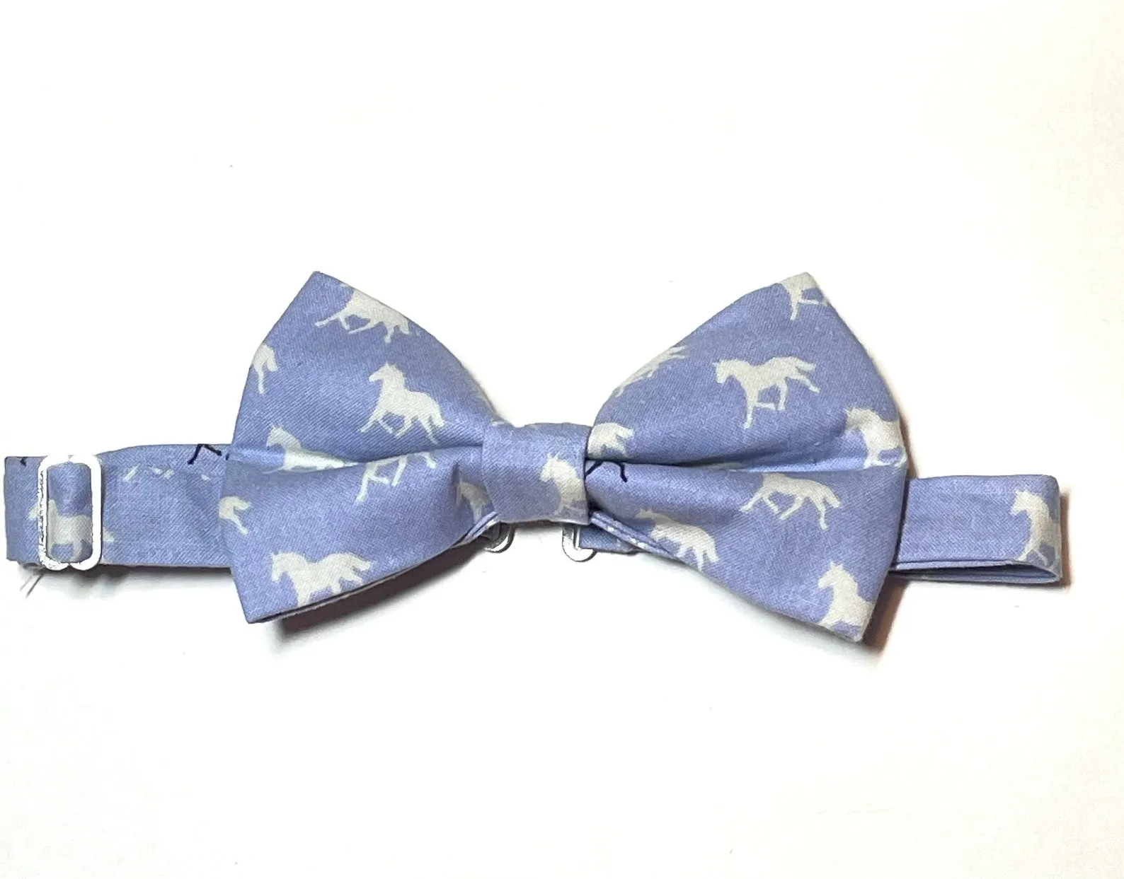 Derby Horses Bow Tie & Pocket Square Set