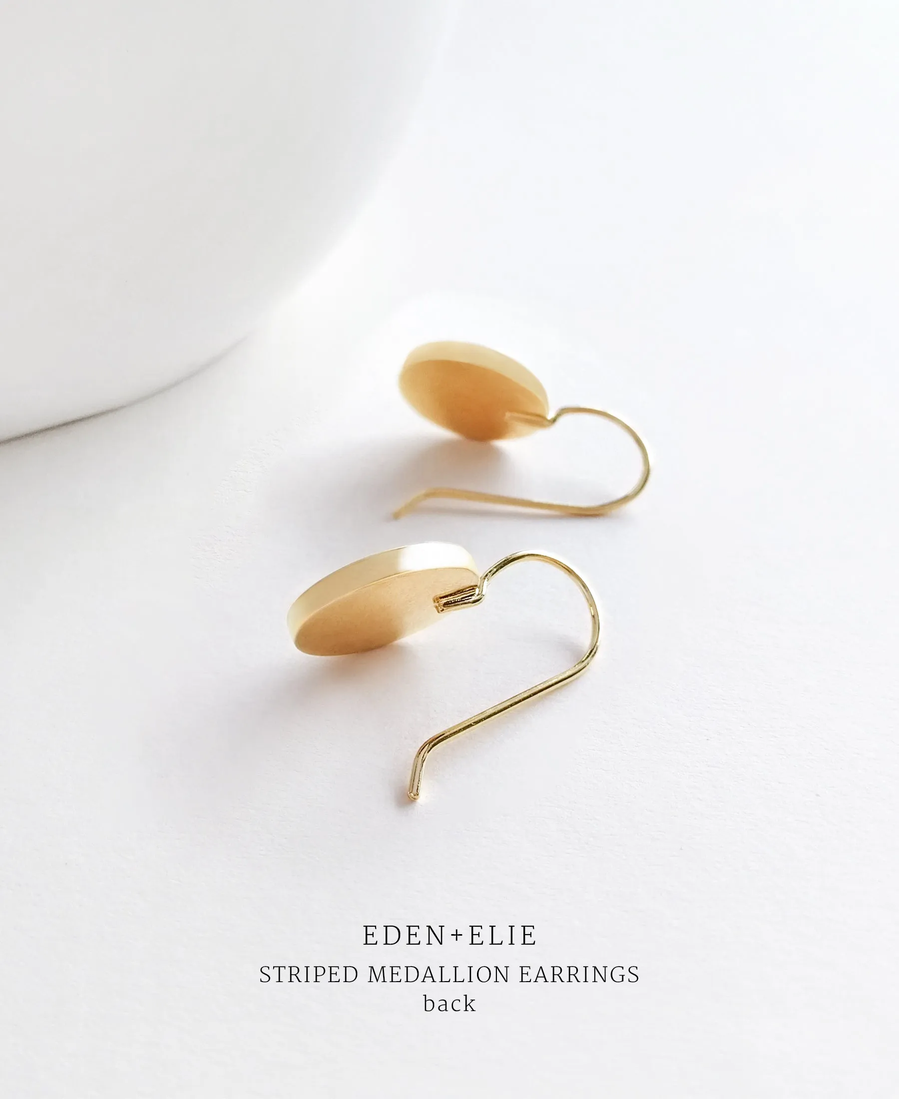 EDEN   ELIE Striped Medallion drop earrings - Hummingbird
