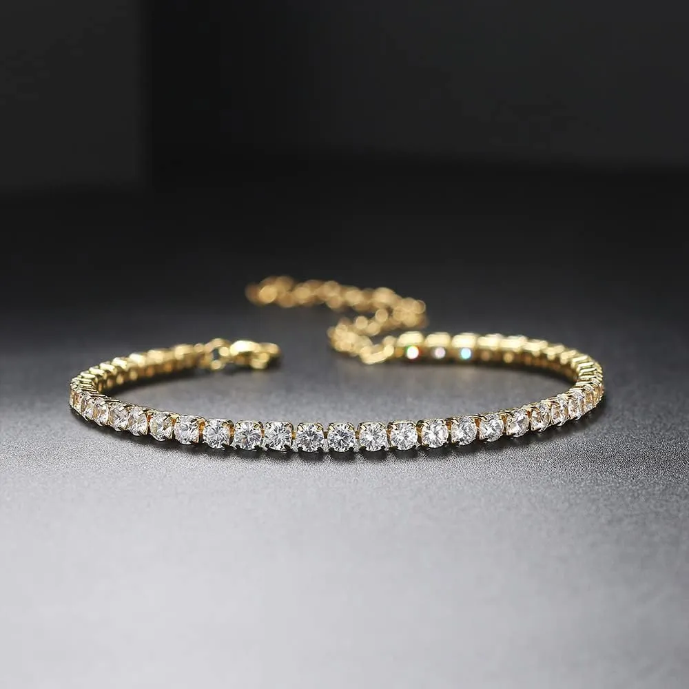 Lamdo 18K Gold Plated Womens Stackable Floral Gold Clover Bracelets Set Love Bangle Bracelets Non Tarnish, Gold Bracelet Set Trendy Jewelry,Gifts for Women's Day and Mother's Day