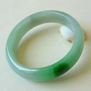 Natural Jade Bangle Jadeite Bangle Internal Diameter 58.5mm BER714