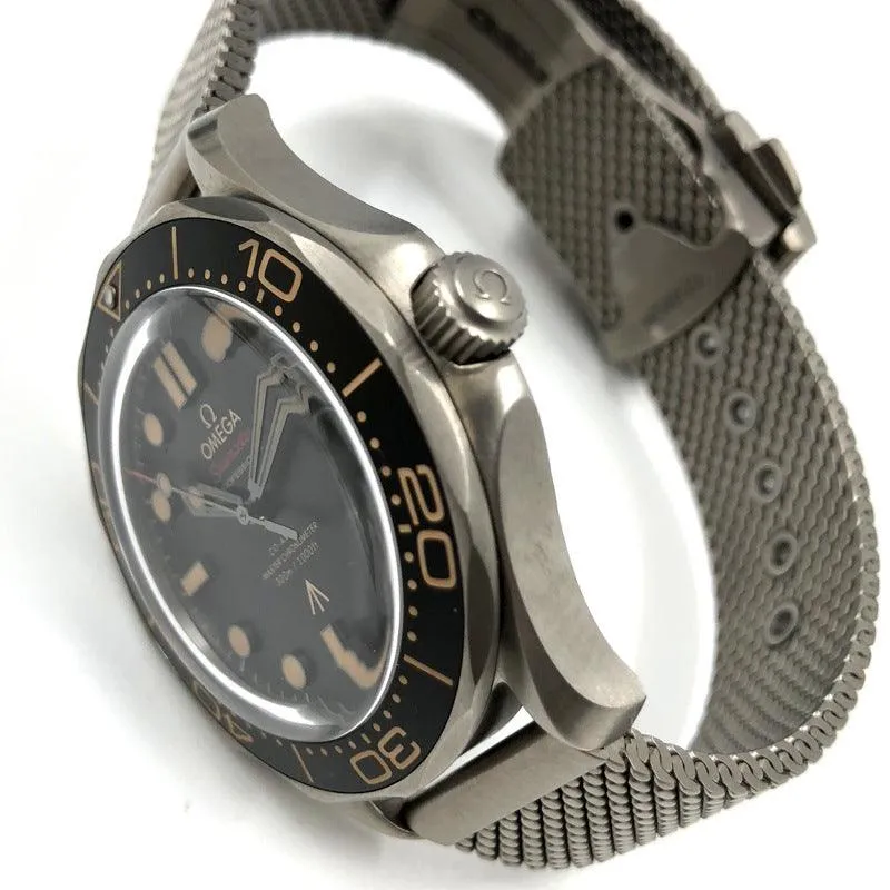 Omega Seamaster Diver 300 Co-Axial Master Chronometer 007 210.90.42.20.01.001 Titanium Titanium Watch Men's Used